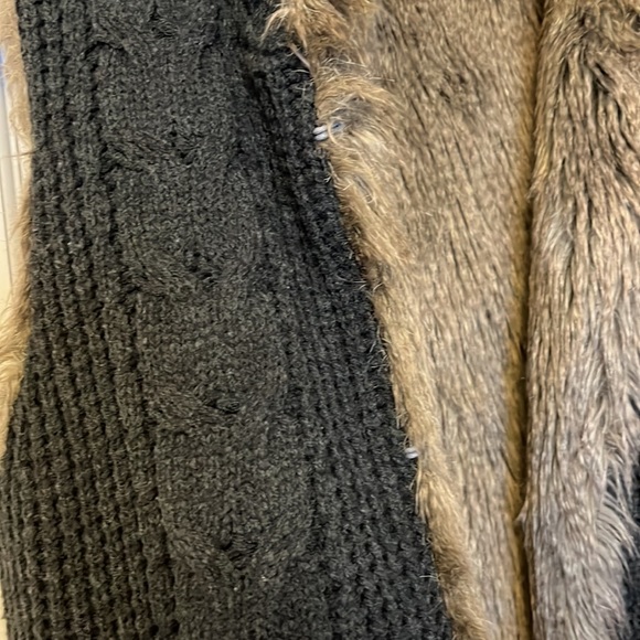 Reversible Fur Sweater Vest - Picture 8 of 8